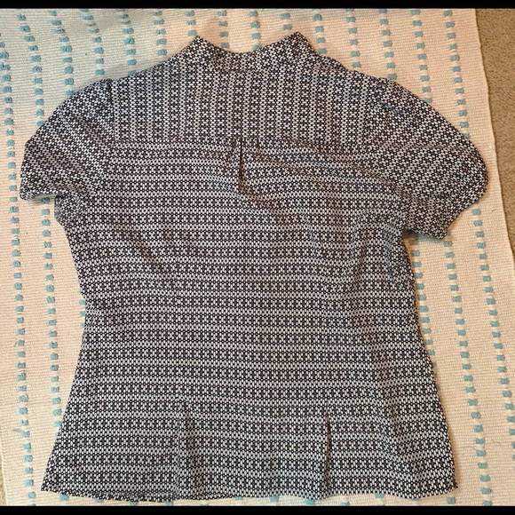 East 5th Blouse Ruffle Short Sleeve Size 1XG - Picture 2 of 9